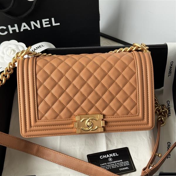 2026127214239204 700